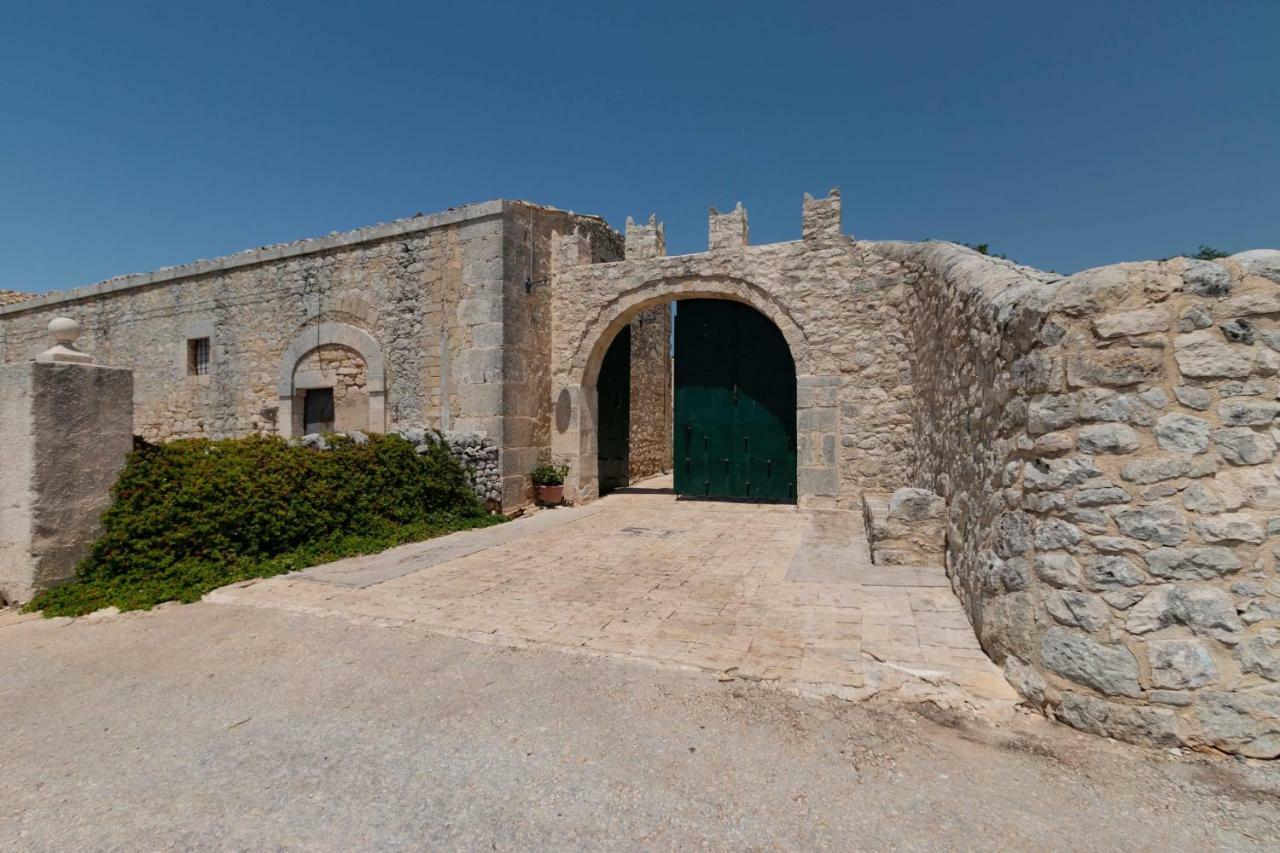 Castiglione 1863 - The Real Sicilian Villa Ragusa
